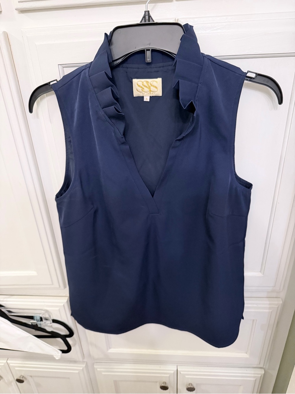 Sleeveless Navy V-Neck Ruffle Collar Tank Top